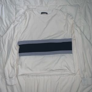 White cropped long sleeve with blue stripe